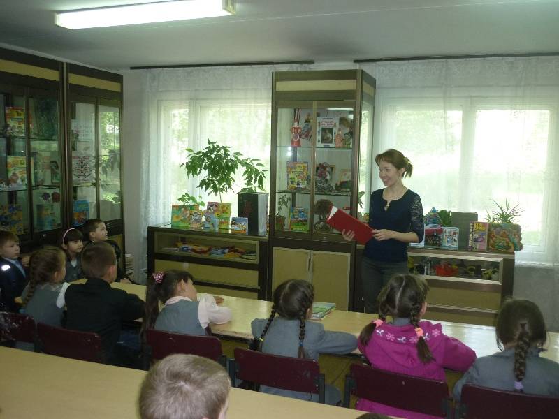 Книжный дом гостей встречает