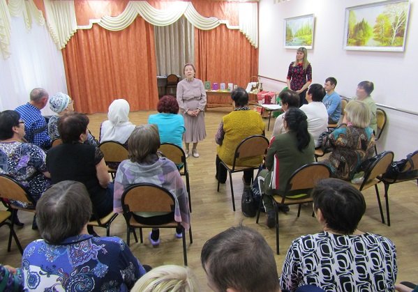 «Халык уеннары» дип аталган фольклор «кич утыру» (16+)