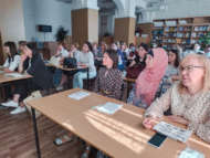 «ҮКС» МБУ китапханәчеләре китапханә эшендәге уңышлы тәҗрибәләре белән уртаклашты (18+)