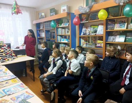 Новогодний карнавал «Новый год в кругу друзей» (6 ) (3)