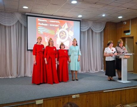 photo_5276420482402480889_y