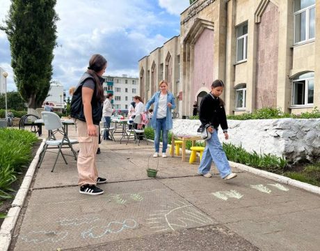 photo_5375282963039776471_y