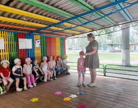 10ф. Час веселых затей «33 секрета солнечного лета»
