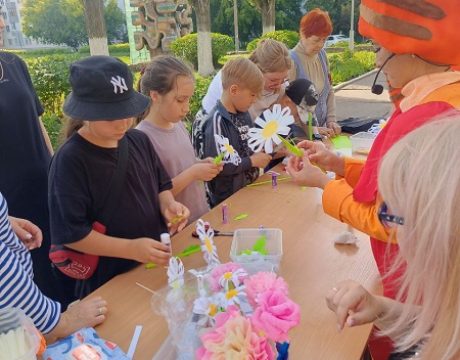 photo_5434010451764705363_y