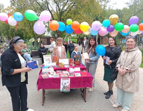 photo_5321110673679316375_y