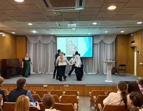 5 photo_5440513461747579201_y