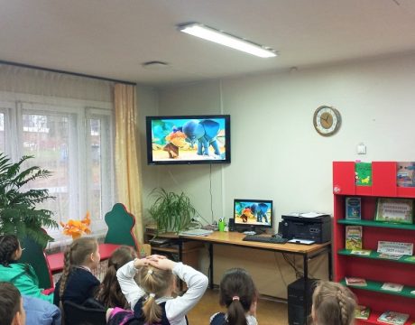 10ф. Игровая программа «Привет, привет!». Смотрим мультфильм