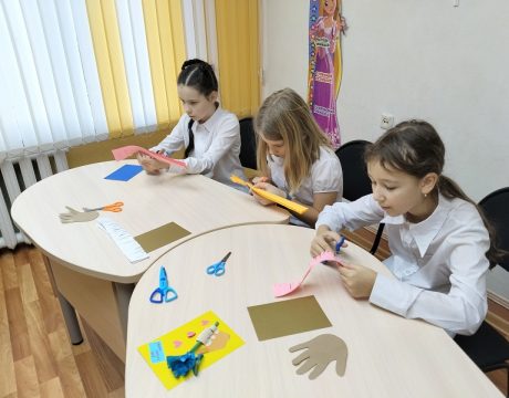 13 ф. 28.11.25 Открытка Я маме подарю 3 — копия