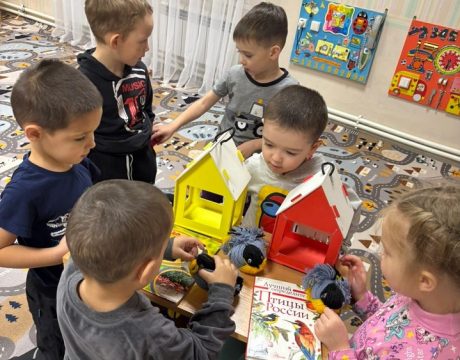 а у птички есть клювик