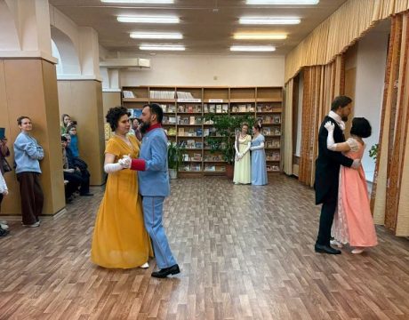 photo_5202148991637256998_y