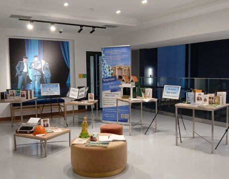 photo_5269400139317578641_y