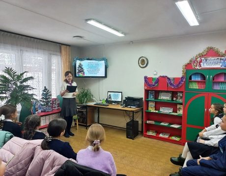 10ф. Новогодний мультфейерверк «Праздник к нам приходит». Отгадали загадки