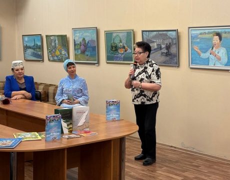 photo_5465508277333462956_y