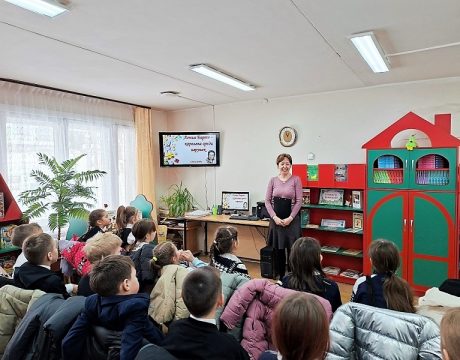 10ф. Литературное развлечение «Агния Барто Королева среди игрушек»