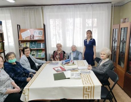 photo_5231387917811388973_y