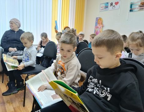 13 ф. Лит. путешествие Гуляют кошки по страницам