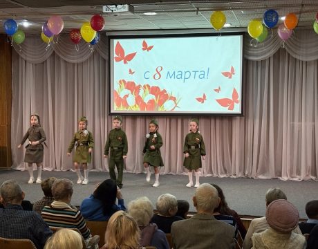 2 photo_5280677018334860842_y