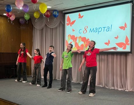 7 photo_5283109631976739918_y