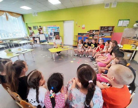 10ф. Громкое чтение «Веселый багаж»
