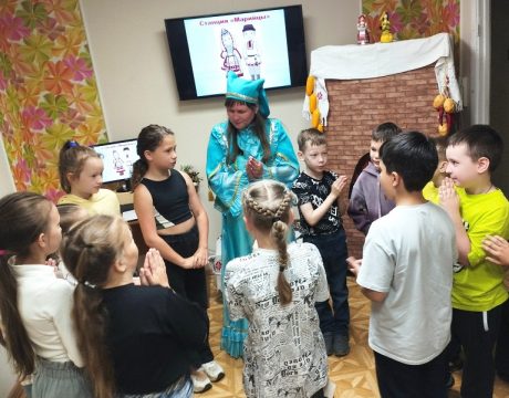 415 ф. Народов дружная семья Текст
