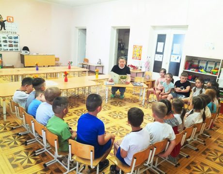 10ф. Громкое чтение «Вежливый бычок»