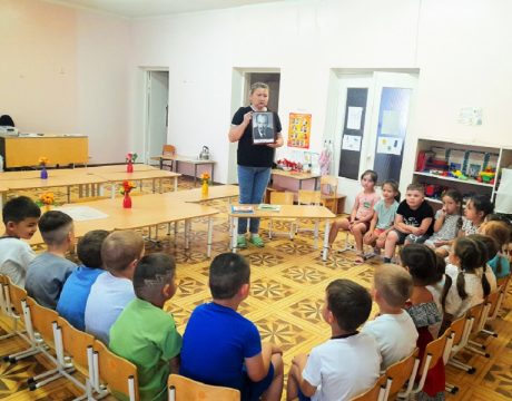10ф. Громкое чтение «Вежливый бычок». Представление писателя