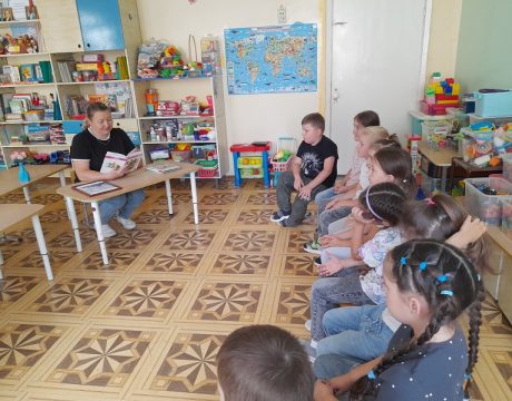 10ф. Громкое чтение «У меня зазвонил телефон». Читаем книгу