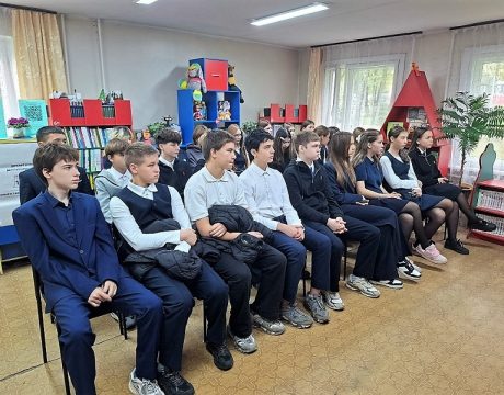 10ф. Исторический альманах «Как Ломоносов ученым стал». Участники мероприятия