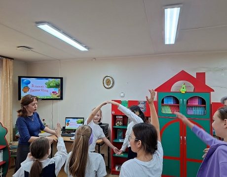 10ф. Час веселых затей «В гостях у Винни-Пуха». Конкурс «Нора кролика»